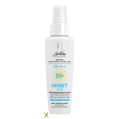Bionike  Aknet Sun Protezione Molto Alta spf50+ 50 ml
